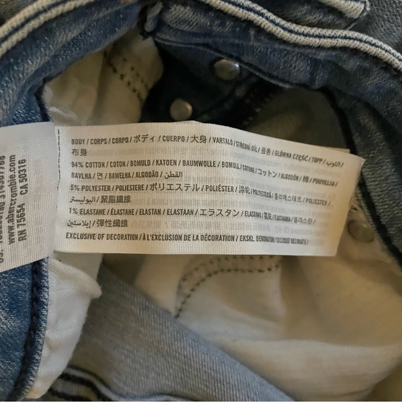 Abercrombie & Fitch Curve Love High Rise Super Skinny Ankle Distressed Jean 6S - Picture 7 of 7